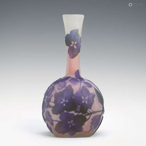 繡球花紋花瓶