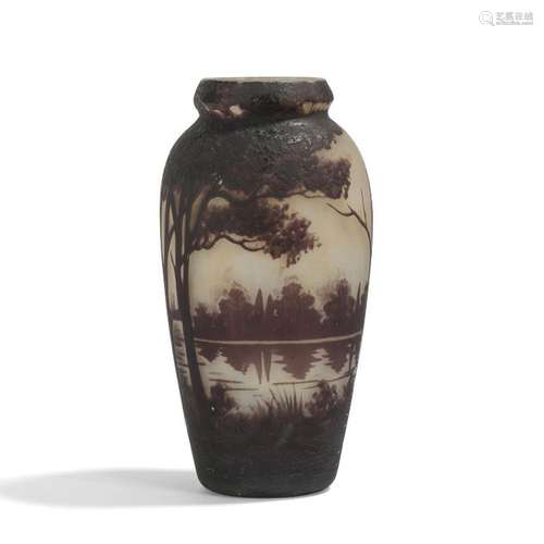 MULLER FRÈRES LUNÉVILLE Paysage lacustre Vase balu…