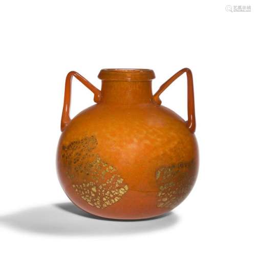 DAUM NANCY Important vase à deux anses détachées. …