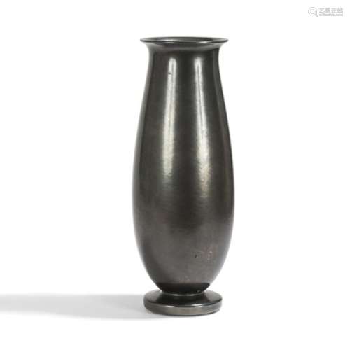 PAUL BONIFAS (1902 1975) Vase obus sur talon à col…