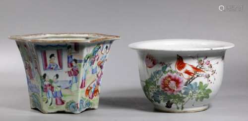 2 Chinese Qing Enameled Porcelain Planters