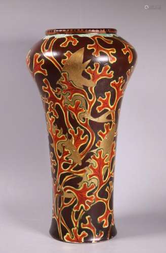 Japanese Satsuma Large Gold Fish & Seaweed Vase