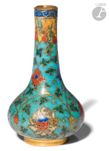 CHINE XIXe siècle Petit vase piriforme en bronze e…