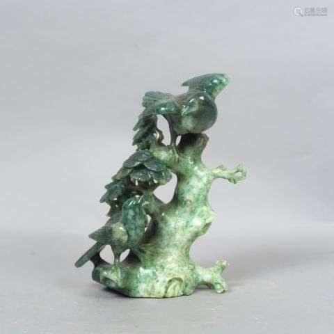 Groupe en serpentine (jade du Henan), représentant…