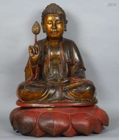 Important Bouddha en bois laqué brun, rouge et app…