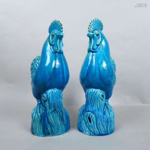 Couple de coqs en céramique émaillé turquoise. Chi…