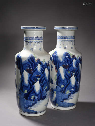 A PAIR OF BLUE AND WHITE ROULEAU VASES, KANGXI PERIOD