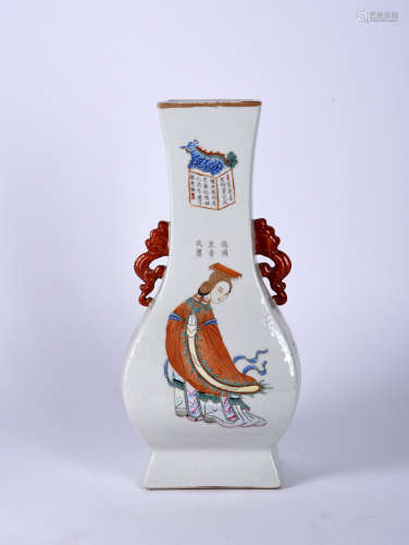 A FAMILLE ROSE VASE, 19TH CENTURY