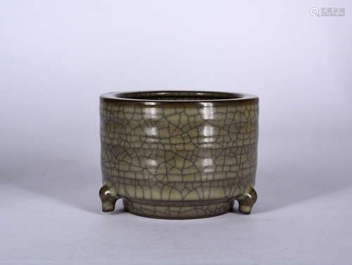 A GE-TYPE BANDED TRIPOD CENSER, 18TH CENTURY