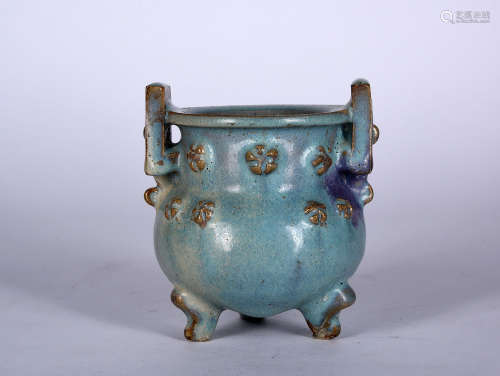 A JUN-TYPE PURPLE SPLASHED TRIPOD CENSER, 15TH CENTURY