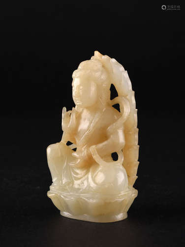 A CREAMY WHITE JADE BODHISATTVA, 18-19TH CENTURY