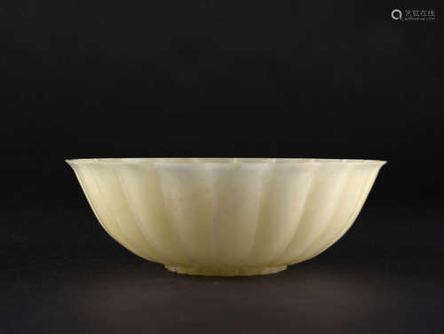 A CREAMY WHITE JADE LOBED BOWL, QIANLONG PERIOD