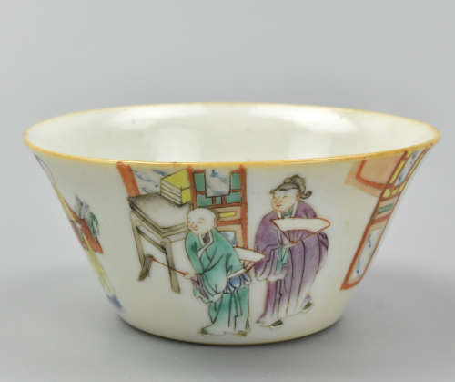 Chinese Famille Rose cup w/ Court Figures, 19th C.