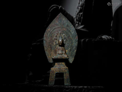 北魏太和十一年铜鎏金释迦牟尼佛坐像