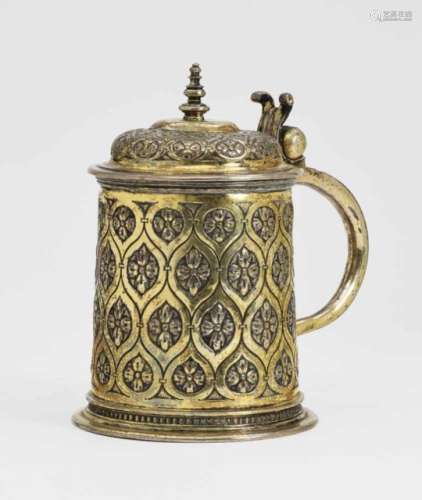 A Silver TankardAugsburg, 1610 - 1612, Daniel Sailer Silver, gold-plated. Tapering cylindrical