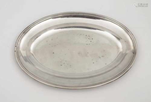 An Oval PlatterParis, probably circa 1838 Silver. Hallmarked (R. 6578, 6592, 5880), indistinct