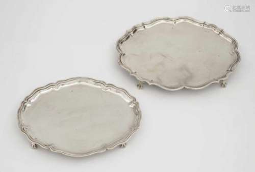 Two TraysVenice, 18th Century Silver. Hallmarked (R. 7485). 30 x 23.5 and 27 x 21 cm. 1020 grams