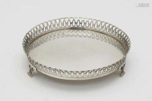 A Small TrayPorto, 1st half of the 19th Century Silver. Embossed meander band border. Hallmarked (R.
