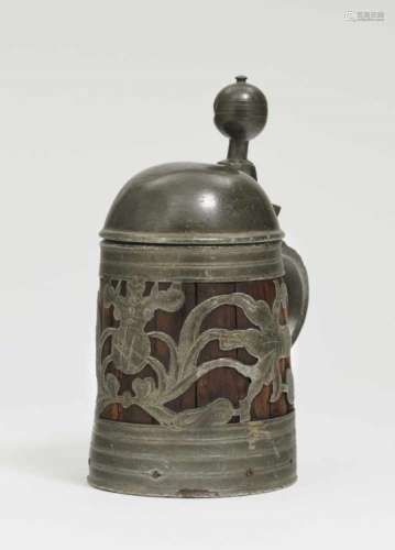 A Stave TankardKulmbach, 18th/19th Century Pewter, wooden staves. With cover. Pewter inlays with