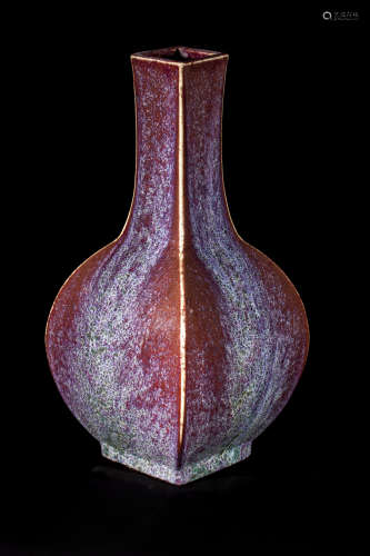 Vase quadrangulaire
