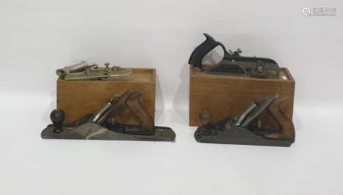 Selection of vintage woodworking tools including two planes made by Record No.5 and No.04½