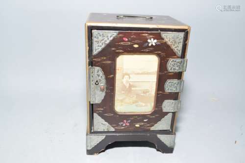 19th C. Japanese Maki-e Jewelry Box
