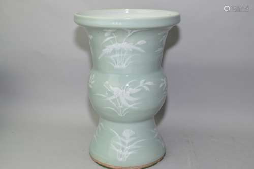 19th C. Chinese Pea Glaze Pate-sur-Pate Zun Vase