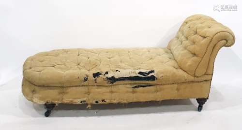 Victorian button-back chaise longue on turned supports to castors