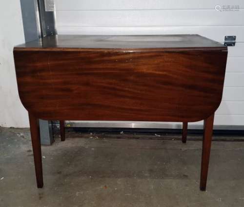 19th century mahogany single drawer Pembroke table on square section tapering supports, 90.5cm x