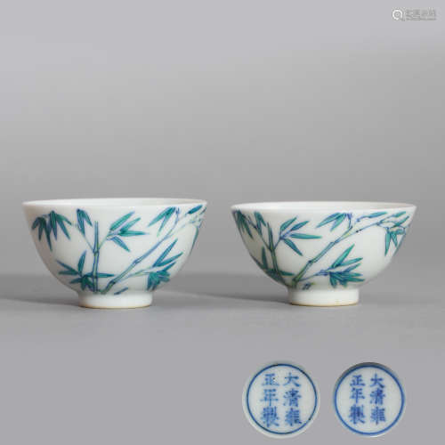 PAIR OF CHINESE PORCELAIN DOUCAI BAMBOO CUPS