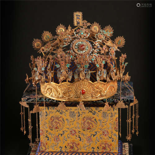 CHINESE GEM STONE INLAID PURE GOLD ENAMEL QUEEN'S CROWN