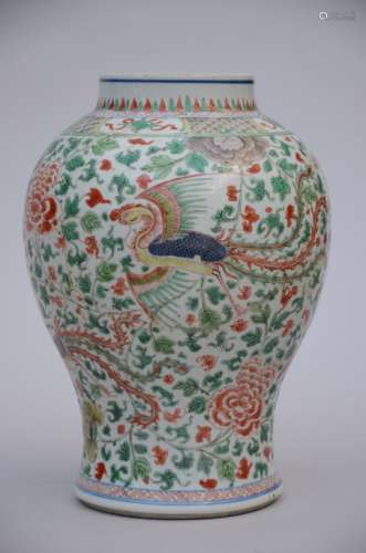 A vase in Chinese Wucai porcelain 'Phoenixes' (*) (37cm)