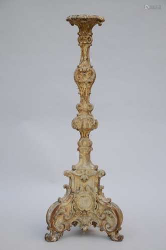 Gilt wooden stand, 18th century (107cm)
