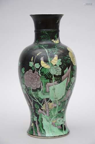 Vase in Chinese famille verte porcelain 'birds' (44cm)