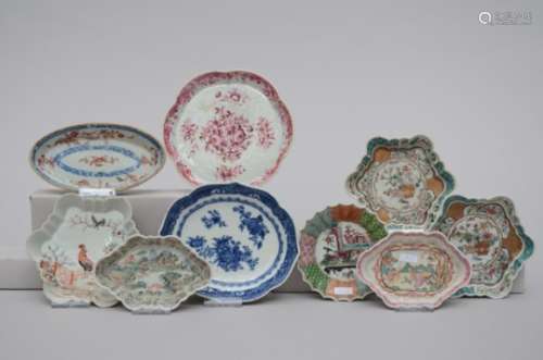 Lot: 9 dishes in Chinese porcelain, 18th century (12cm)