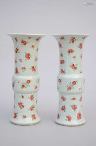 A pair of vases in Chinese porcelain 'flowers', marked (30cm)