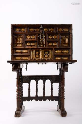 A Spanish bargueno in walnut on stand, 17th century (44x98x142cm)