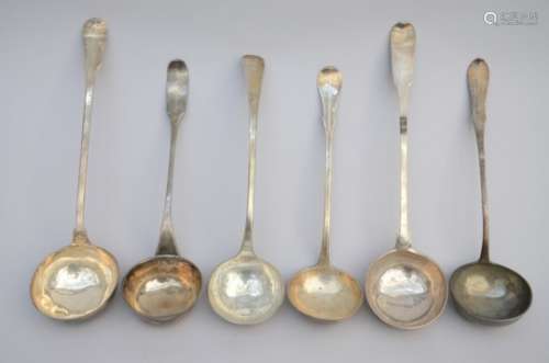 Lot: 6 large silver spoons, 18th century