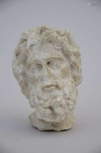 Marble sculpture 'head of a man' (9cm)