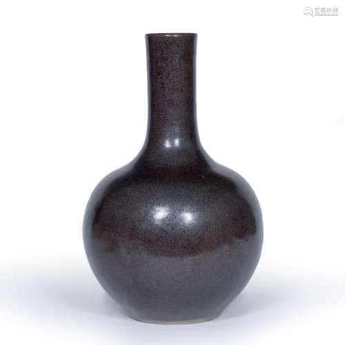 Porcelain bottle vase Chinese, 19th Century the rounded globular body supporting a cylindrical