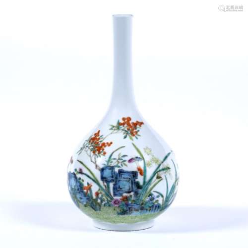 Famille verte vase Chinese, Republic period decorated to the body depicting a rocky outcrop with