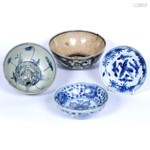 Blue and white porcelain bowl South East Asian, 17th Century with lilies and other flowers 13cm