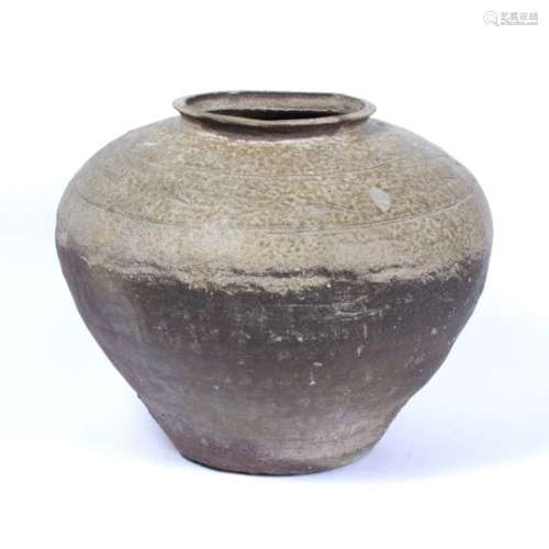 Jar Chinese, Han dynasty of ovoid form 32cm high