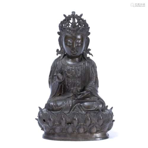 Bronze figure Sino-Tibetan, 18th/19th Century a seated Avalokitesvara on lotus throne and wearing an