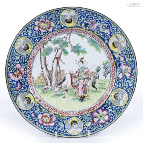 Canton enamel plate Chinese, 19th/20th Century the front decorated with a central scene depicting