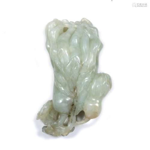 Jade 'Buddha's hand' finger citrus Chinese, 18th/19th Century carved with an open work design 16cm