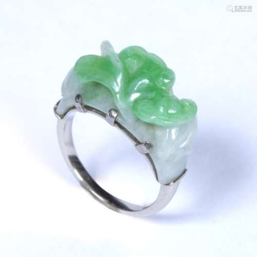 Jade panel ring Chinese the carved jade panel mounted in white metal panel length 1.9cm