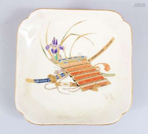 A GOOD JAPANESE MEIJI PERIOD SATSUMA SQUARE FORMED DISH, the centre with decoration of a samurai