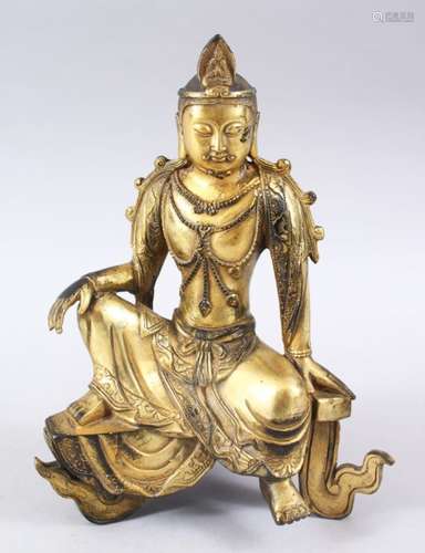 A GOOD LARGE 19TH / 20TH CENTURY CHINESE BRONZE BUDDHA / DEITY, in a seated position on a lotus