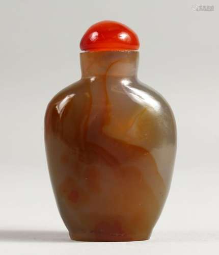 A GOOD AGATE SNUFF BOTTLE, 6.5cm.